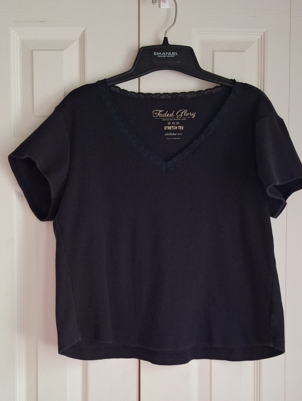 Faded Glory Black V-Neck Lace-Trim Stretch Crop Tee